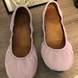 Lavender patent tieks size 9